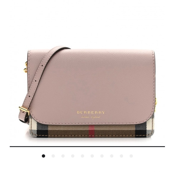 BURBERRY
Grained Calfskin House Check Tartan
Mix Hampshire Wallet On Chain Pink - Picture 1 of 16
